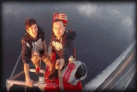 সেলফিপ্রেমীদের এ কি কাণ্ড!