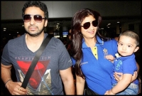 ছেলের নামে নতুন মোবাইল বাজারে ছাড়লেন শিল্পা ছেলের নামে নতুন মোবাইল বাজারে ছাড়লেন শিল্পা