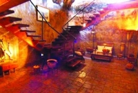 সেই জলাধার এখন অভিনব বাড়ি