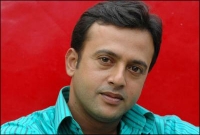 হতাশা থেকে মুক্তির পথ খুঁজছেন রিয়াজ! হতাশা থেকে মুক্তির পথ খুঁজছেন রিয়াজ!
