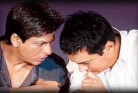 আমিরের বিরোধিতা করে এ কি বললেন শাহরুখ! আমিরের বিরোধিতা করে এ কি বললেন শাহরুখ!