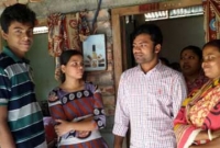 প্রান বাঁচাতে এগিয়ে গেলেন বাংলাদেশী