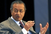 গেরিলা যুদ্ধ আকাশ থেকে নিয়ন্ত্রণ সম্ভব নয় : মাহাথির