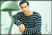 সালমানের এঁটো খেয়ো না!