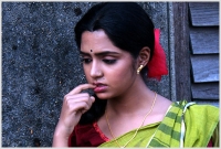 মেয়েটি রবি ঠাকুরের বৌঠান হতে চায়