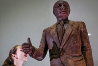 পুতিন এখন ৯০ কেজির চকলেট!