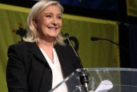 নিকোলাস সারকোজি এগিয়ে