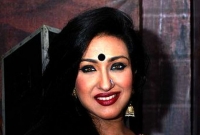 ঋতুপর্ণার বাড়িতে লাখ টাকার সোনা চুরি