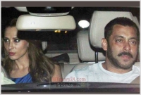 সেই প্রেমিকার সঙ্গে ধরা পড়ল সালমান