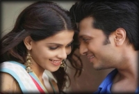 রীতেশ-জেনেলিয়ার ঘরে খুশির সংবাদ