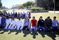 নামাজরতদের ওপর কফি নিক্ষেপ