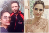 শহিদ আফ্রিদির সাথে সেলফি তুলে সমালোচনায় আমব্রীন