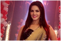 মা হচ্ছেন সানি লিওন!