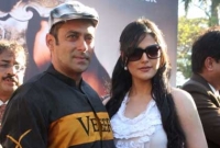 ‘মহিলাদের সাহসী দৃশ্যে পছন্দ করেন না সালমান’ 