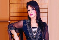  হঠাৎ অভিনয় ছাড়ার ঘোষণা ফারিয়ার!            