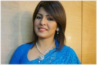 এই তিন্নি, সেই তিন্নি, প্রচণ্ড আশাবাদী তিন্নি