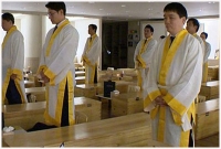 আত্মহত্যা ঠেকাতে কফিন চিকিৎসা