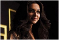 অভিনয় থেকে অবসর নিচ্ছেন দীপিকা!