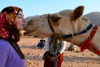 উটকে চুমু দেওয়ায় বৌ’কে তালাকের আদেশ