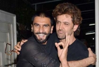 রণবীর সিংহের প্রেমে মজেছেন হৃত্বিক!