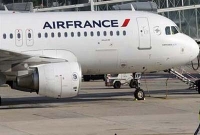 টয়লেটে বোমাতঙ্কে জরুরি বিমান অবতরণ