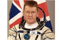 নভোচারীর বর্ণনায় মহাকাশে জীবনযাপন