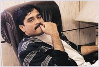 পুড়িয়ে দেয়া হল সেই দাউদ ইব্রাহিমের গাড়ি