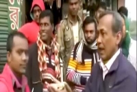 ভোটের সাথে টাকাও চান চিরকুমার মেয়র প্রার্থী