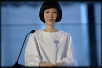 সংবাদ পড়ছে রোবট, উদ্বেগে সাংবাদিকরা