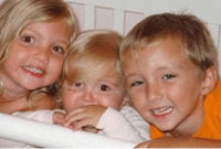 এক বছর পর যেন মৃত সন্তানদেরই ‘ফিরে’ পেলেন বাবা-মা