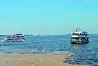 আল্লাহর কী কুদরত, দুই সমুদ্রের মিলনমেলায়ও মিশে যায়নি!