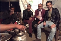 ফুটপাতের চায়ের দোকানে কণ্ঠশিল্পী হাবিবের আড্ডা!