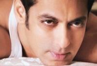 সালমান দাবি করলেন বয়স তার ২৭!