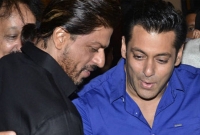 সালমানের জন্মদিনে কি বললেন শাহরুখ?