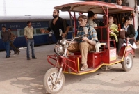 অভিনয় নয়, বাস্তবেই অটোচালক অমিতাভ!