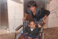  হাঁটতে অক্ষম শাহরুখ ভক্ত, কিন্তু সাঁতার কেটে মেডেল জয়!