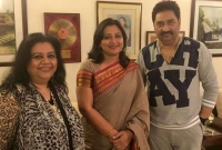 কুমার শানু এলেন রুনা লায়লার বাড়ি কুমার শানু এলেন রুনা লায়লার বাড়ি