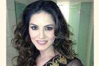 রেগে গেছেন সানি লিওন রেগে গেছেন সানি লিওন