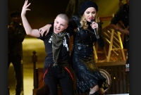 ইনস্টাগ্রাম থেকে ম্যাডোনাকে ব্লক করলেন তারই ছেলে! ইনস্টাগ্রাম থেকে ম্যাডোনাকে ব্লক করলেন তারই ছেলে!