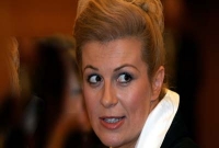 যে সুন্দরী প্রেসিডেন্টের জন্য অনেকেই পাগল