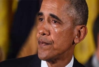 প্রকাশ্যে কেঁদে ফেলার ঘটনায় বিস্মিত ওবামা