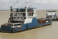 পাটুরিয়া-দৌলতদিয়া নৌরুটে ৭ ঘন্টা পর  ফেরি চলাচল শুরু