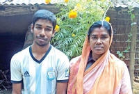  অদম্য সবুজ