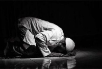 কী বলছে ইসলাম, অন্ধকারের মধ্যে নামাজ পড়া যাবে কি?