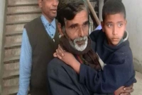 বাবার কোলে চড়ে জামিন নিল সেই শিশু