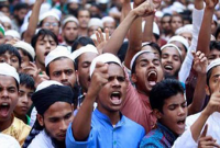 দুটি কওমি মাদ্রাসা বন্ধ, প্রতিবাদে শিক্ষার্থীদের বিক্ষোভ