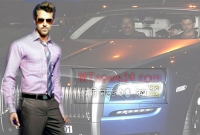 হৃত্বিককে কে দিলেন ৭কোটি রুপির গাড়ি?