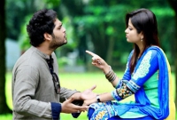 প্রেমের ‘ছ্যাকা’য় ৫টি শিক্ষা পায় তরুণীরা