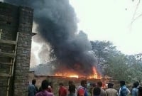 রানীরবন্দরে ভাংরির গুদামে আগুন