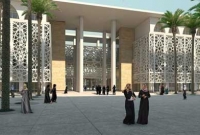 বিবাহিত পুরুষদেরই বেশি পছন্দ বিশ্ববিদ্যালয়ে ছাত্রীদের